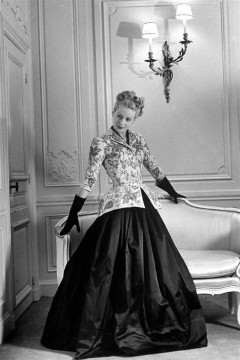 where to buy vintage dior|christian Dior 1947 fashion style.